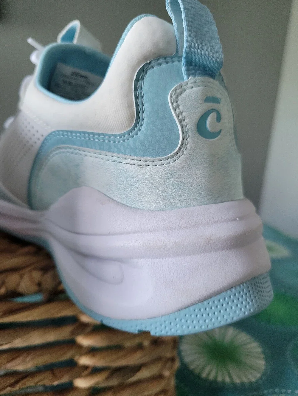 Clove Clove Women's Strada White /Brushed Aqua Athletic Lace up Shoe Size 8.5
